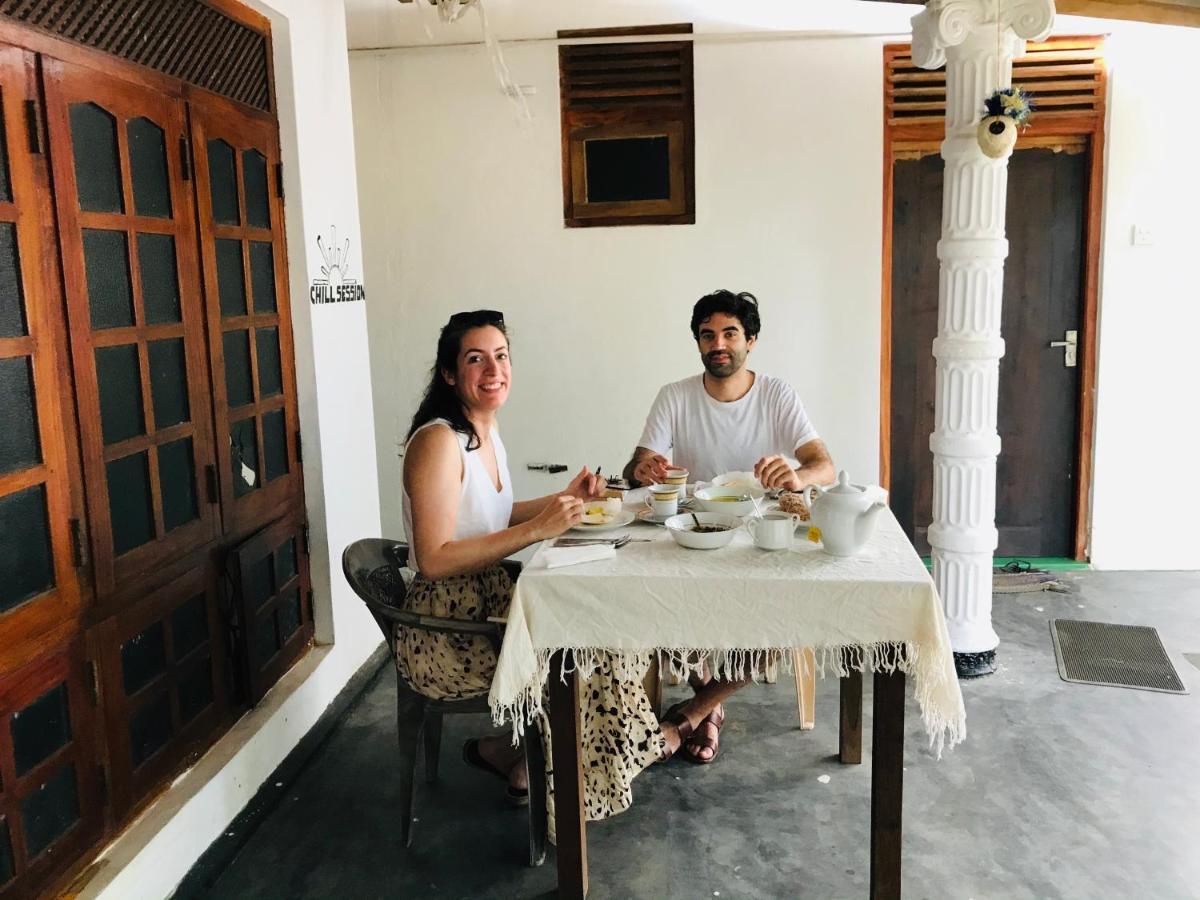 Chithra Homestay Tangalle Exterior foto